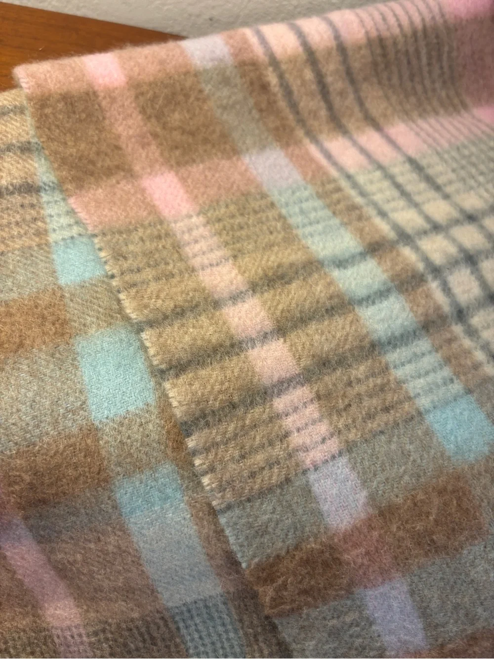 Naturally Bloomingdale’s 100% Cashmere Plaid Fringe Scarf Made in Germany